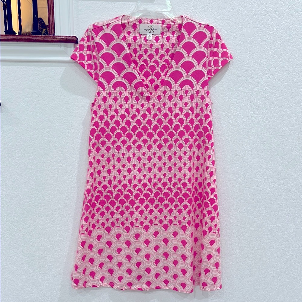 JB by Julie Brown V-neck A-line Pink and Cream Scallop Dress Size Medium